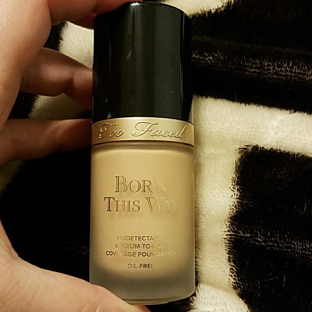 Too Faced Born This Way Foundation